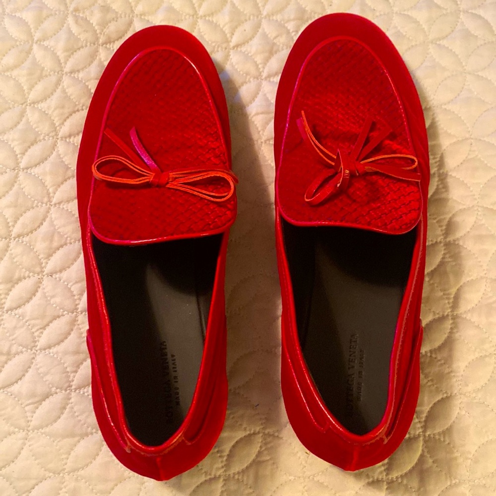 MENS SZ 10 BOTTEGA VENETA LOAFERS